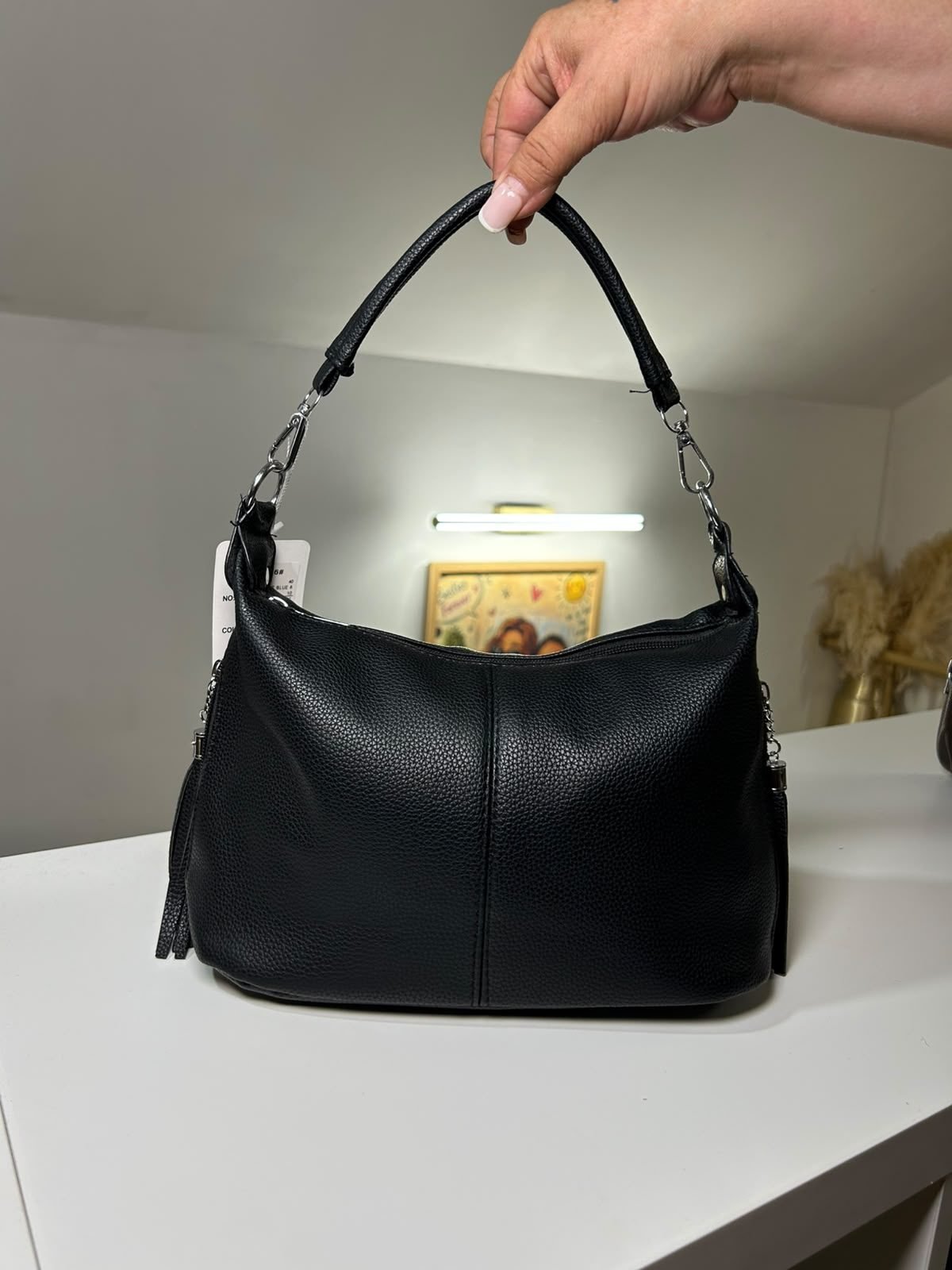 Bolso Negro Básico Mosquetones