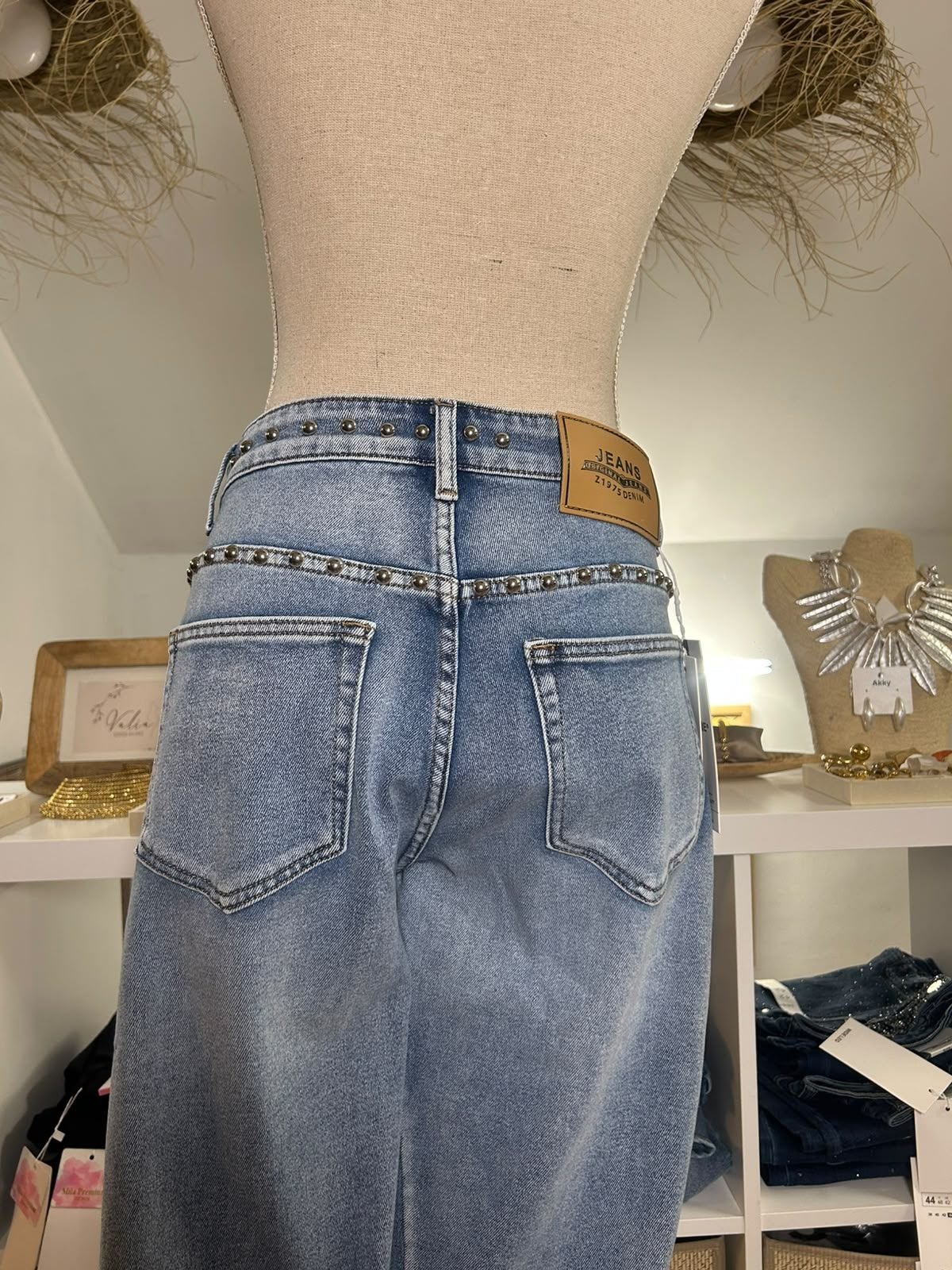 Pantalón Denim Tachuelas Laterales - foto 3