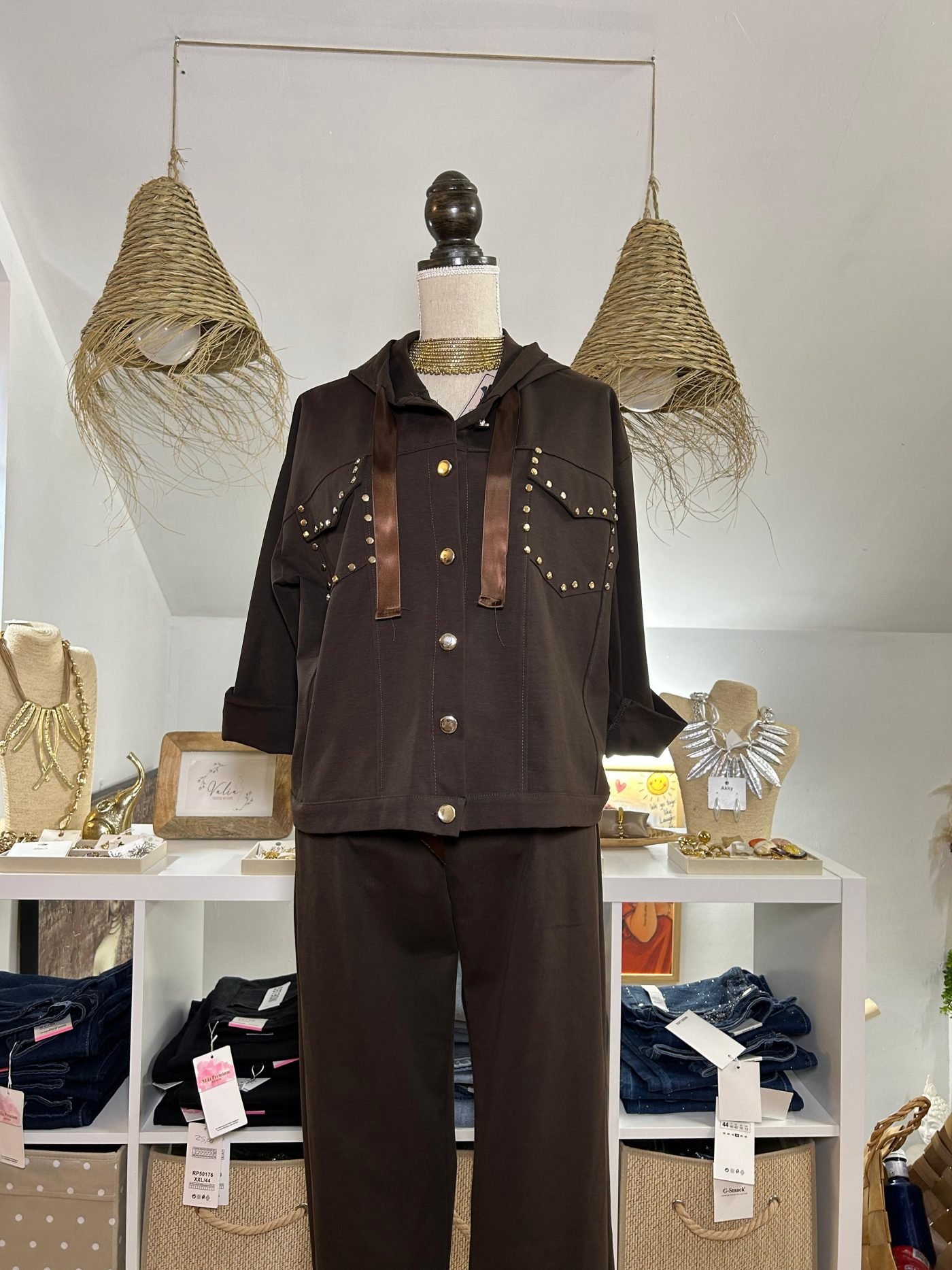 Chaqueta Oversize Tachuelas